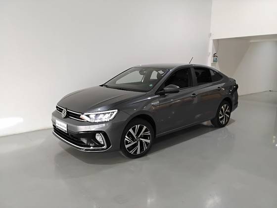 VOLKSWAGEN VIRTUS 1.0 200 TSI HIGHLINE AUTOMÁTICO